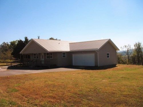 1403 Marion County, Yellville, AR 72687