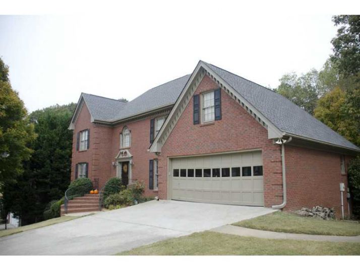 2065 Parliament Drive, Lawrenceville, GA 30043