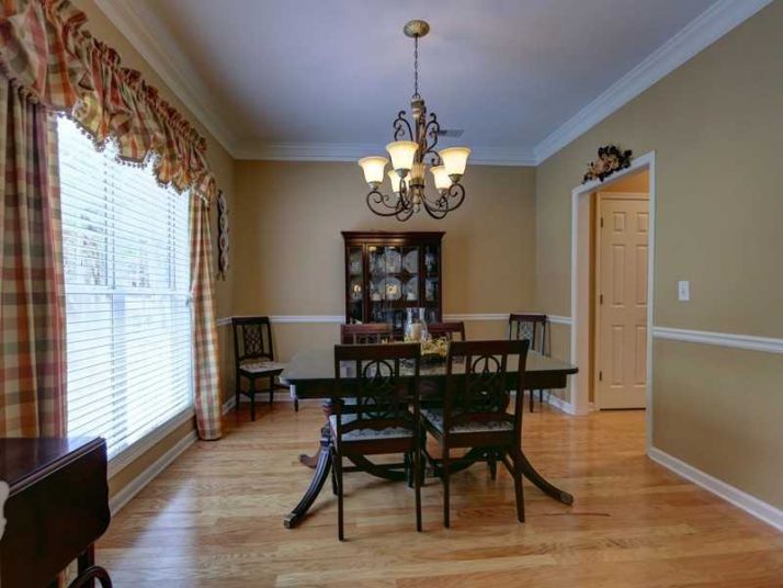 3956 Fox Glen Drive, Woodstock, GA 30189
