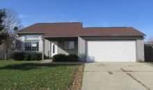 608 Woods Crossing Dr Indianapolis, IN 46239