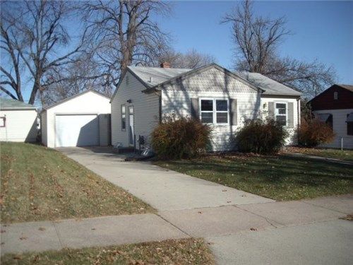 2104 E Austin St, Sioux Falls, SD 57103