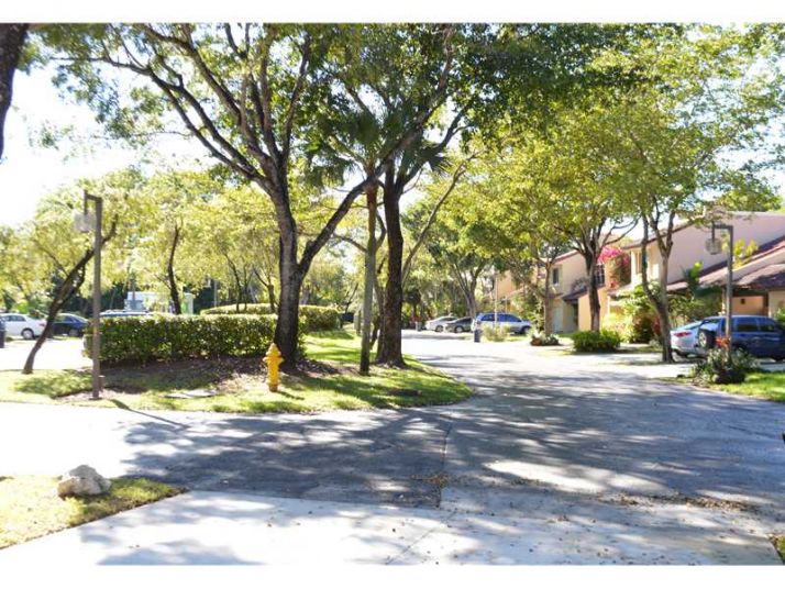 9927 COSTA DEL SOL BL # D-107, Miami, FL 33178