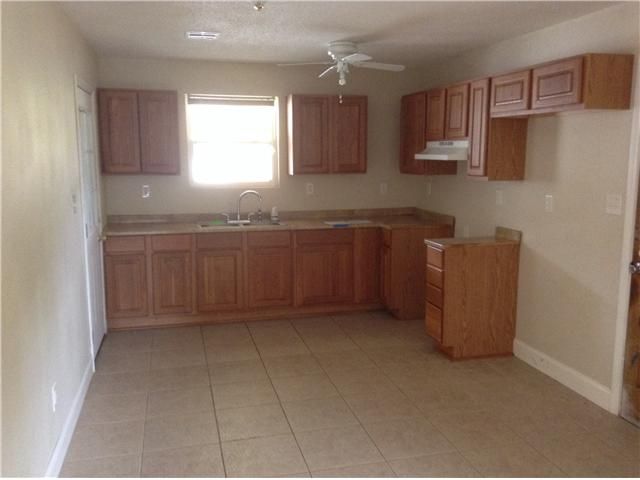 4539 Marque Dr, New Orleans, LA 70127