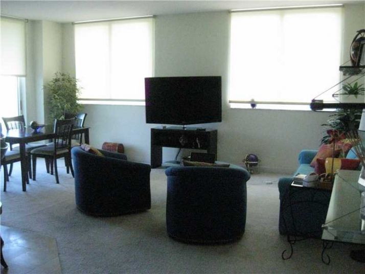 1745 E HALLANDALE BEACH BL # 503W, Hallandale, FL 33009