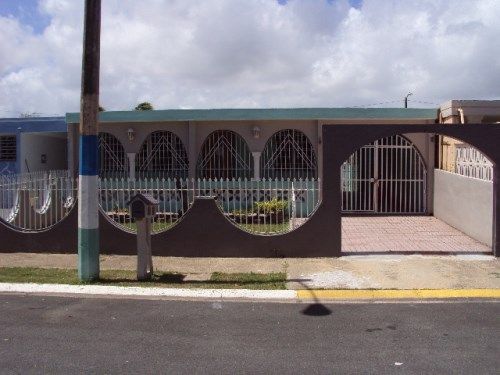 04 Picaflor Street Vista Del Morro Dev, Catano, PR 00962