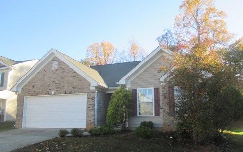 3808 Robbins Brook Dr, Winston Salem, NC 27107