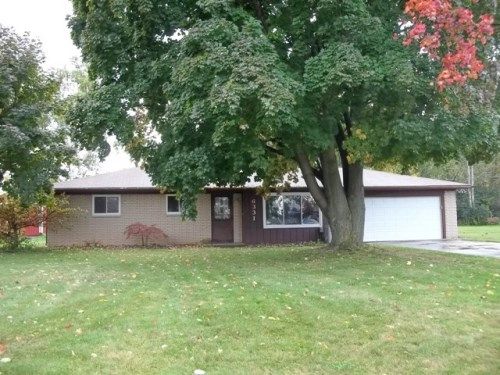 6331 Birchview Dr, Saginaw, MI 48609