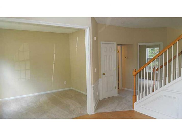 546 Keeneland Avenue, Woodstock, GA 30189