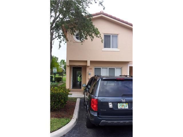180 RIVIERA CR # 30-5, Fort Lauderdale, FL 33326