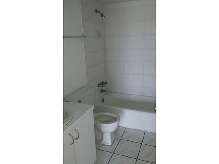 5665 20 AV # 406, Hialeah, FL 33012