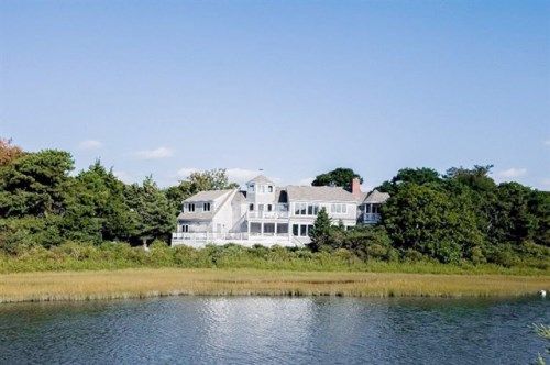 18 Bayberry Rd, East Falmouth, MA 02536