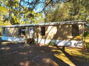 63 Sandi St, Inglis, FL 34449