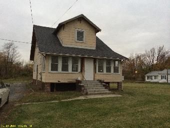 1029 Independence Rd, Lima, OH 45801