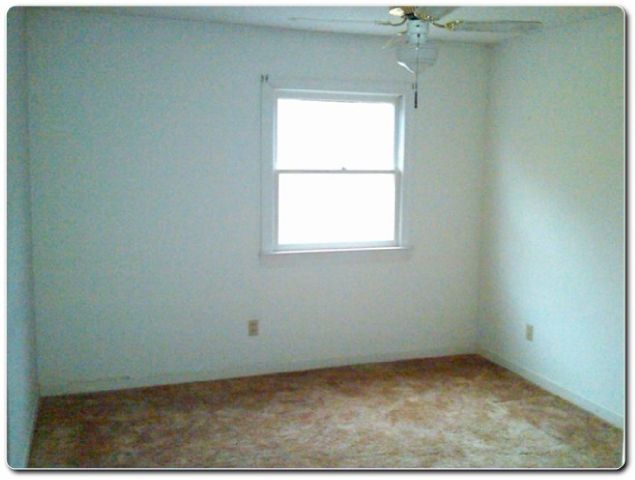 2705 N Center St Apt 72, Hickory, NC 28601