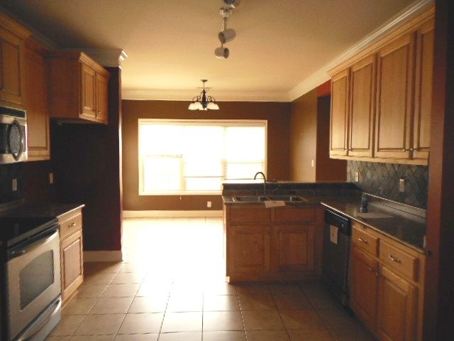 137 Cedar Run Lane, Huntsville, AL 35811