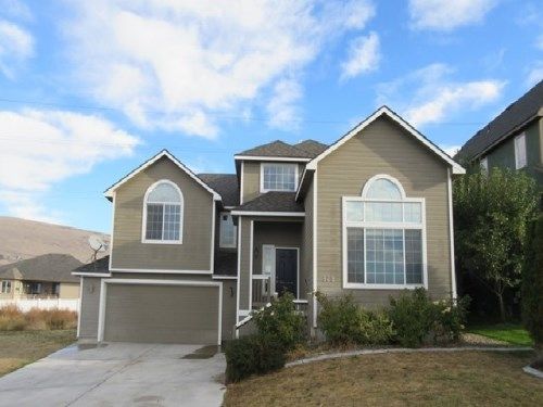 823 Overbluff Lane, Yakima, WA 98901