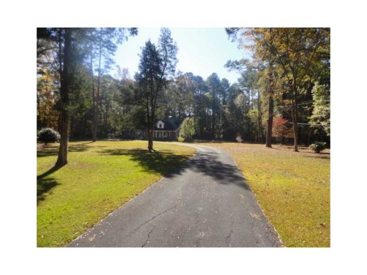 521 W W John Hand Drive, Cedartown, GA 30125