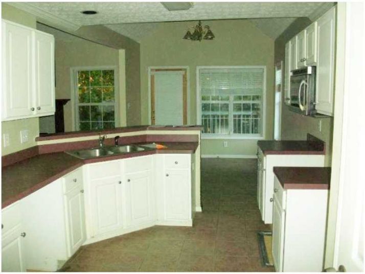 750 Victoria Station Boulevard, Lawrenceville, GA 30043