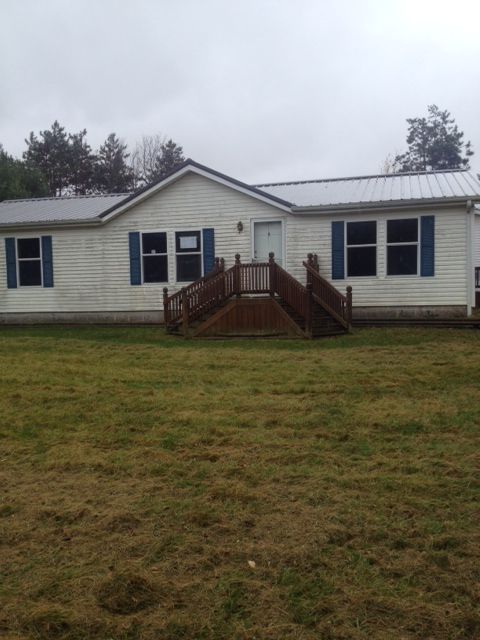 2540 Marlette Rd, Applegate, MI 48401