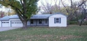 6725 Laurel Ave, Kansas City, MO 64133