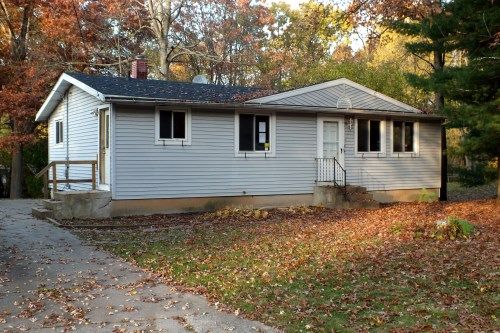 6687 Knollcrest St NE, Rockford, MI 49341