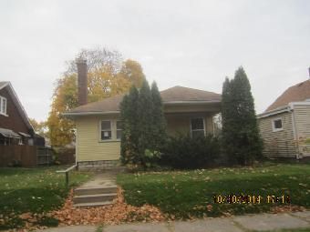 2520 15th Ave, Moline, IL 61265