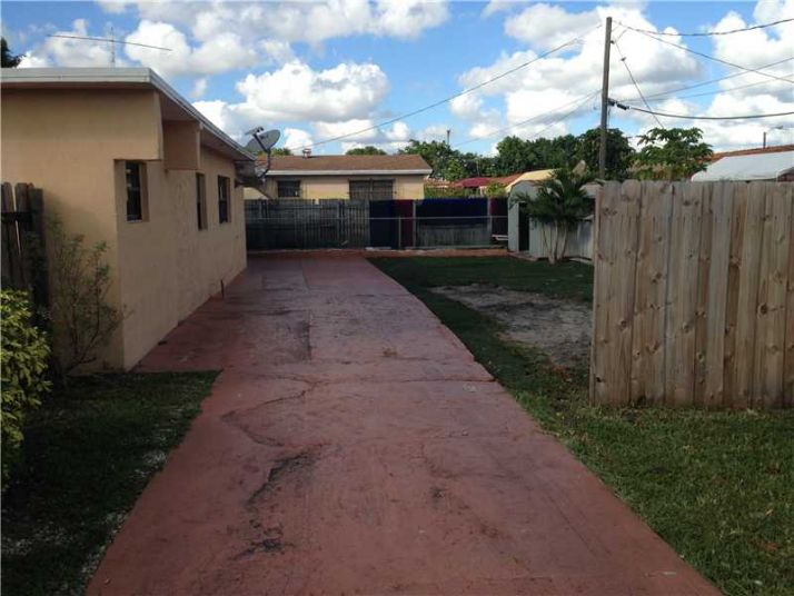 509 W 37 ST, Hialeah, FL 33012