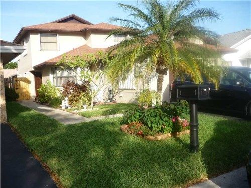 578 LAKESIDE CR, Fort Lauderdale, FL 33326