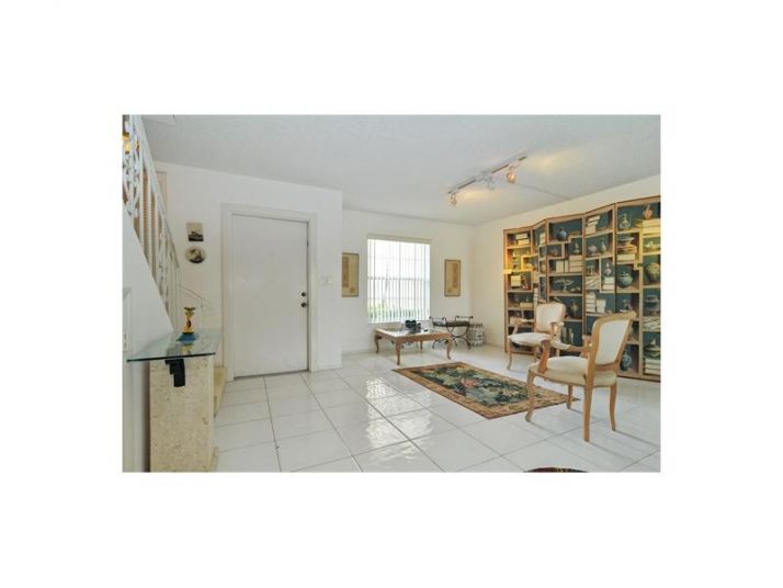 1951 ATLANTIC SHORES BLVD # 20, Hallandale, FL 33009