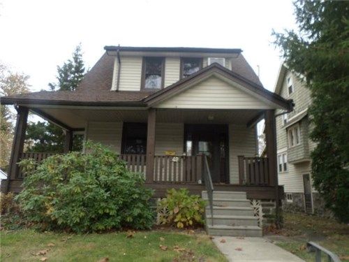 49 S Elm Avenue, Clifton Heights, PA 19018