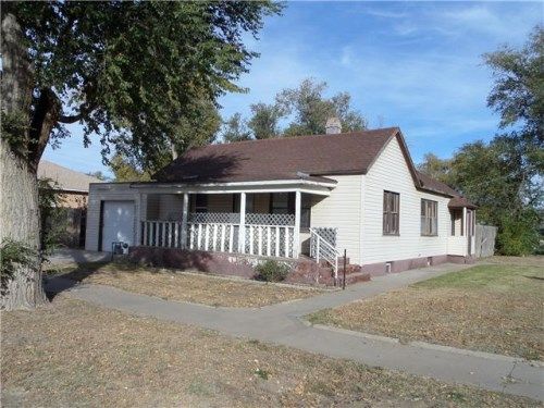 601 N 11th St, Garden City, KS 67846