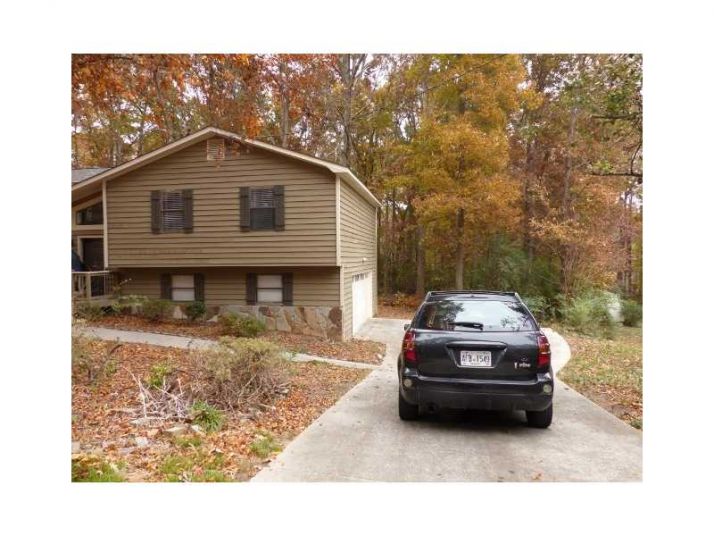 1830 Lamplighter Way, Snellville, GA 30078