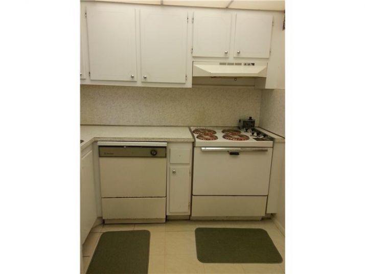 2900 SUNRISE LAKES DR # 208, Fort Lauderdale, FL 33321