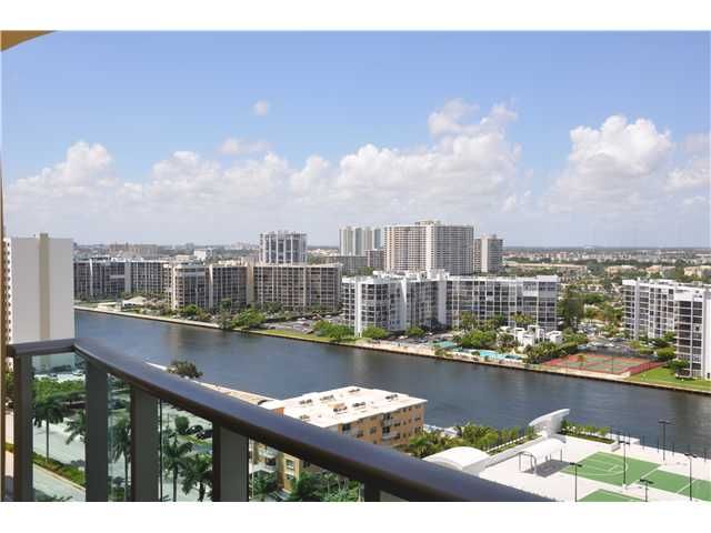 2501 S OCEAN DRIVE # PH30, Hollywood, FL 33019