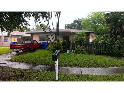 6201 HAYES ST, Hollywood, FL 33024
