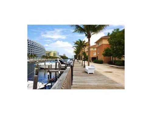 2881 185 ST # 105, Miami, FL 33180