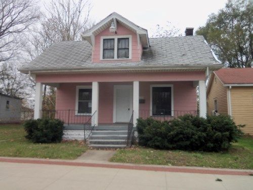 1319 S 4th St, Terre Haute, IN 47802