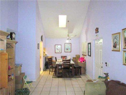 10521 MAHOGANY KEY CR # 203, Miami, FL 33196