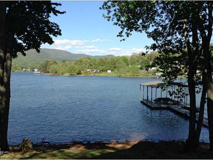 952 Dogwood Trail, Hiawassee, GA 30546