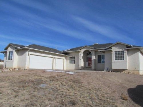 654 S Meredith Dr, Pueblo, CO 81007