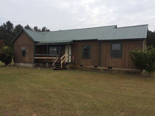 112 Bakersfield Dr, Hawkinsville, GA 31036