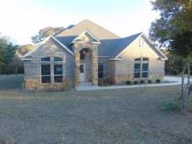 110 Running Creek Ct, Weatherford, TX 76087