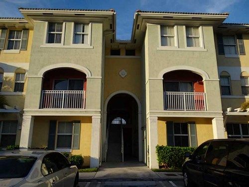 10903 NW 83 ST # 104, Miami, FL 33178