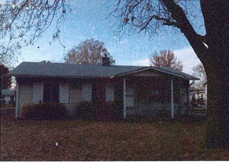 111 St. James, East Saint Louis, IL 62206