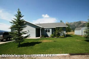 370 RIVERVIEW DR, Alpine, WY 83128