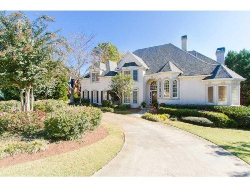 8975 Nesbit Lakes Drive, Alpharetta, GA 30022