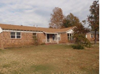 1617 Magnolia Dr, Fort Smith, AR 72908