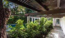3330 SW 17 AV Miami, FL 33133