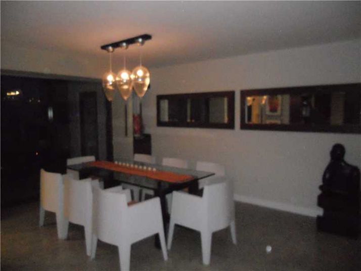 2333 BRICKELL AV # 2701, Miami, FL 33129
