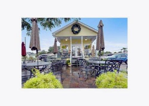 112 2nd St, Bay Saint Louis, MS 39520